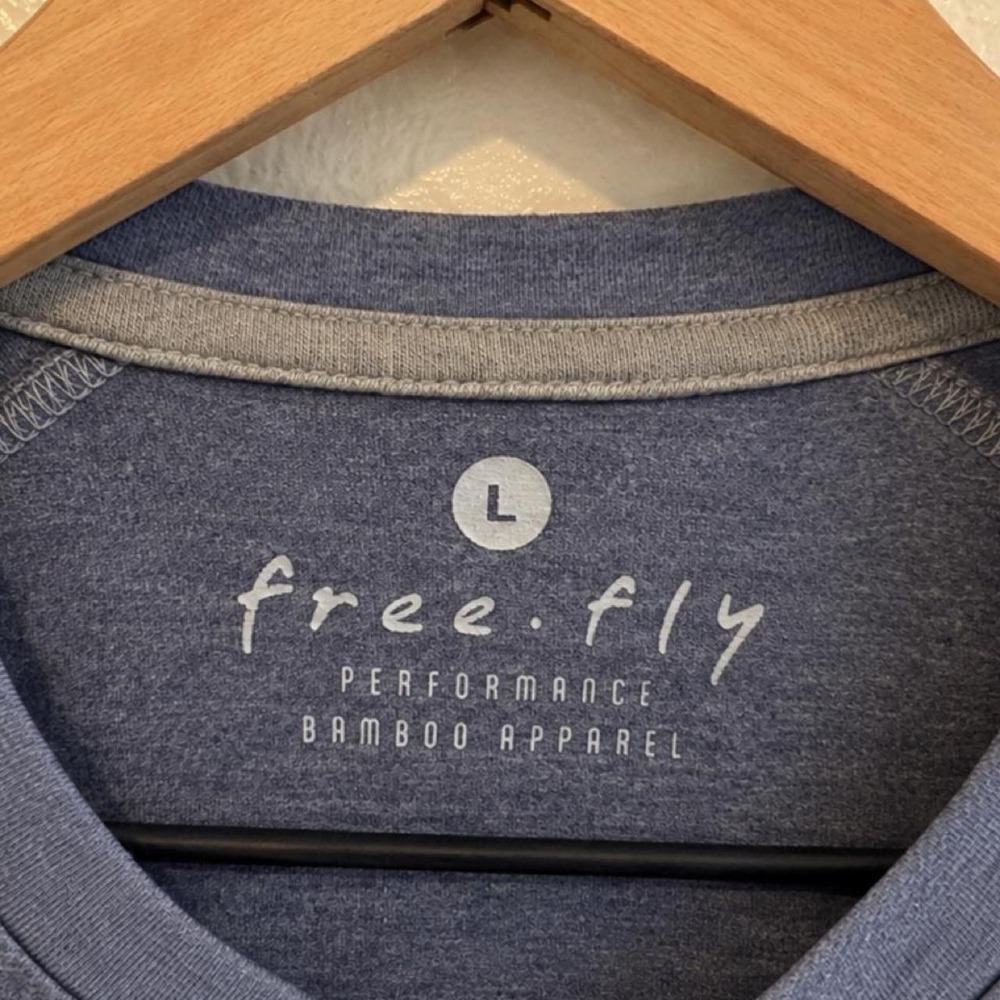 Free Fly Bamboo Blend Henley Long Sleeve Performance Heather Blue Mens Large